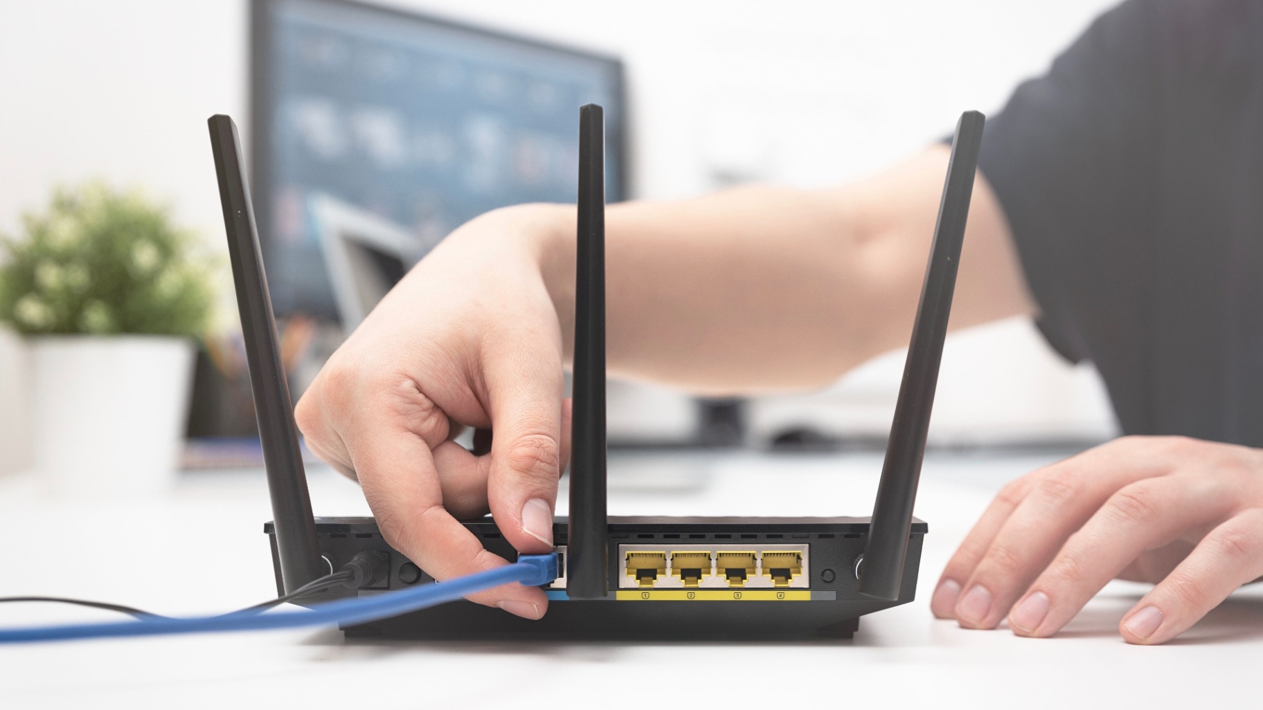 Why choosing our wifi plans and mobile network plans ensures reliable UAE communication
